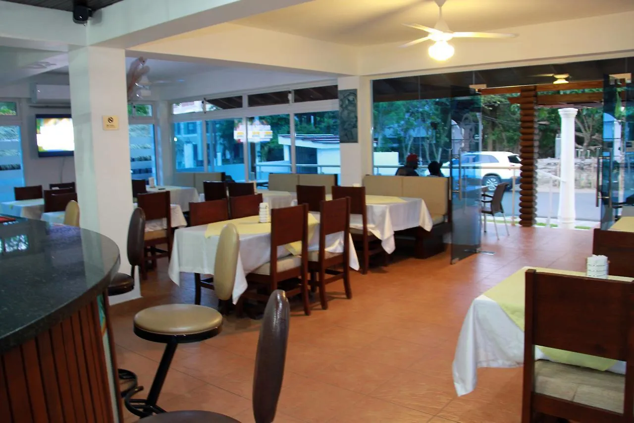 Anton Reef Hotel Sosúa 3*,